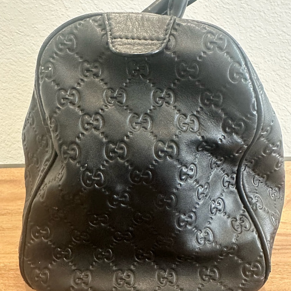 Vintage Gucci Black Embossed Leather Bag - Picture 4 of 7